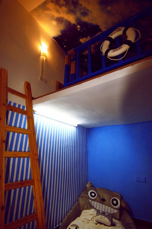Lan Shan Chu Youth Hostel Yangshuo Habitación foto